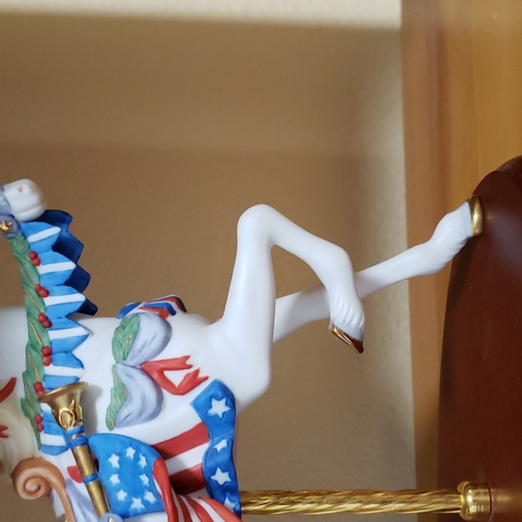 Lenox American Glory Carousel Horse - Picture 5 of 15
